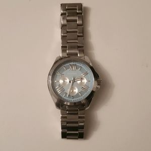 Fossil watch - no battery and missing extra links